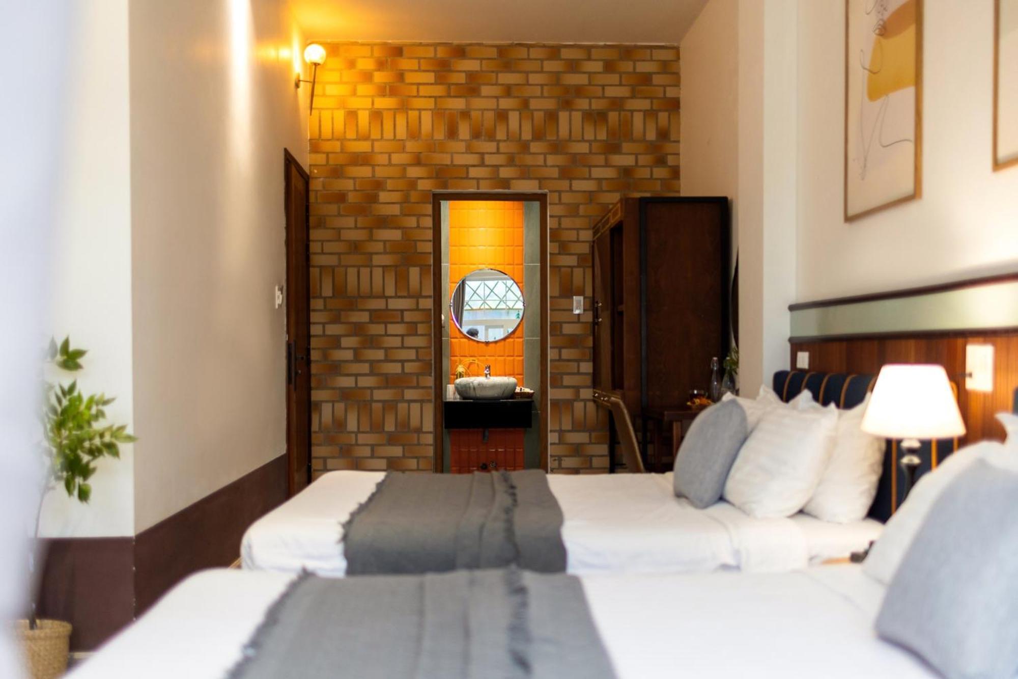 Casanova Dalat Hotel Exterior photo