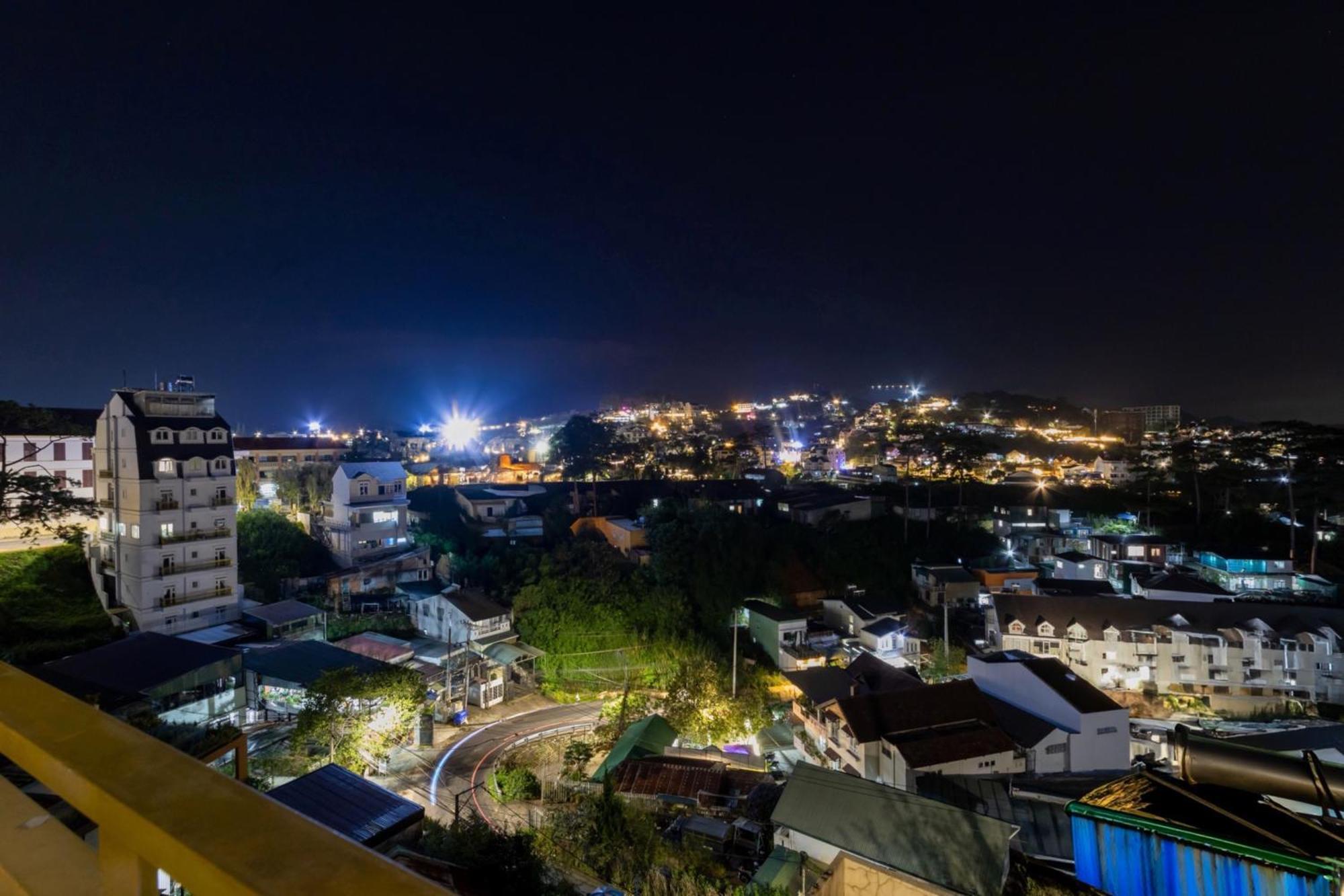 Casanova Dalat Hotel Exterior photo