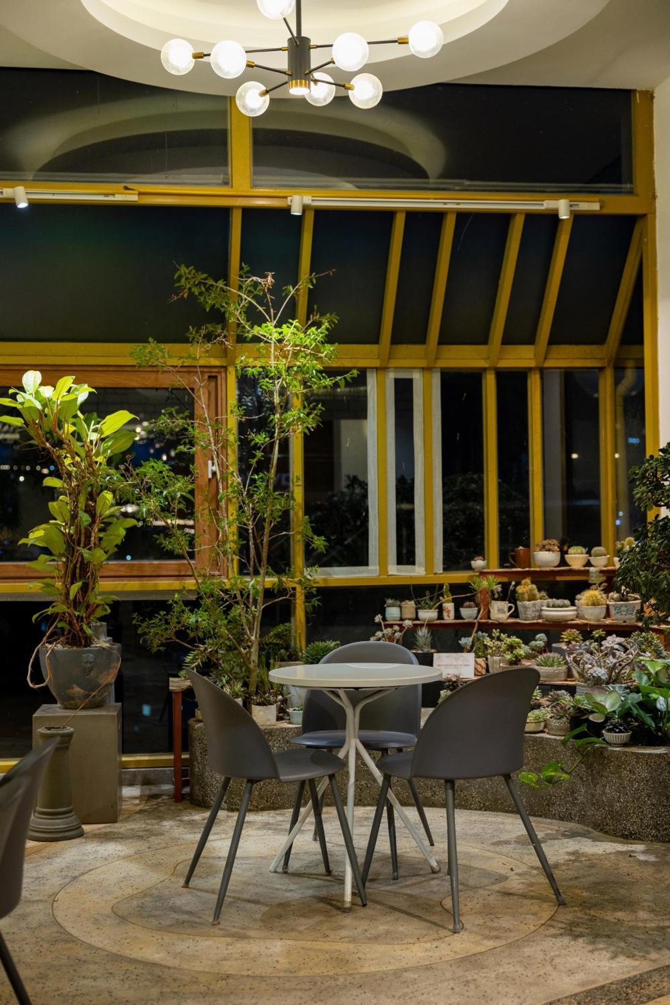 Casanova Dalat Hotel Exterior photo